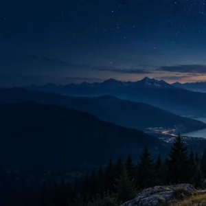 Paisagem de montanhas ao anoitecer — Essência